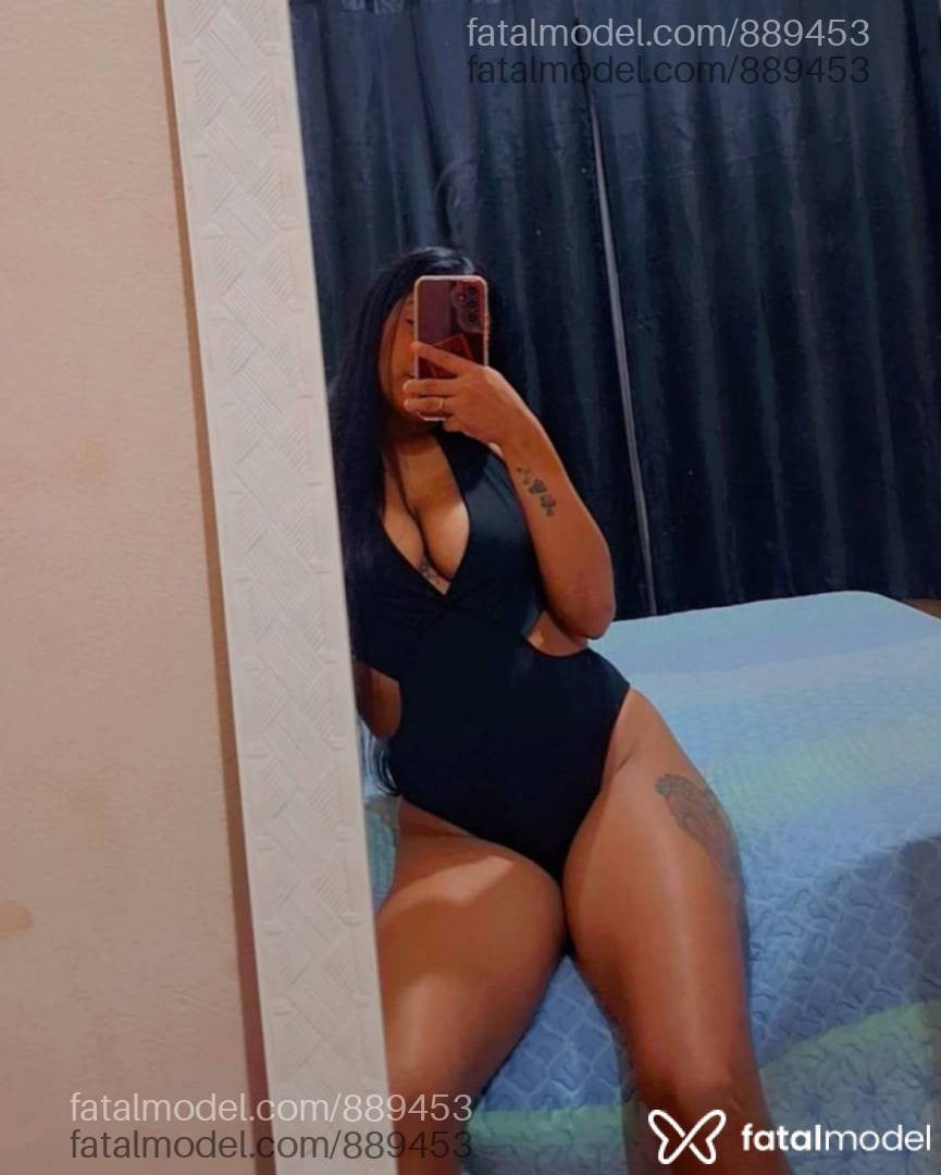 Acompanhante mulher morena (o) de olhos castanhos em Conselheiro Lafaiete - Sthefanie LeBlanc