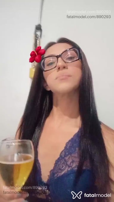 Acompanhante travesti com cabelo castanho de olhos castanhos em Mogi Guaçu - Rafaela Rodrigues