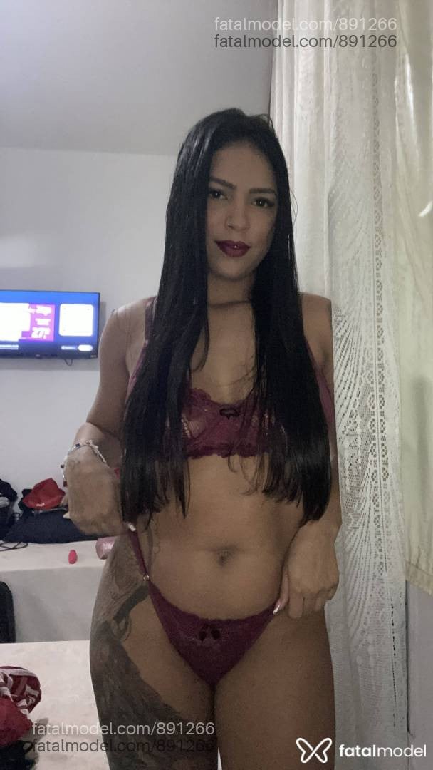 Acompanhante mulher morena (o) de olhos castanhos - Manaura