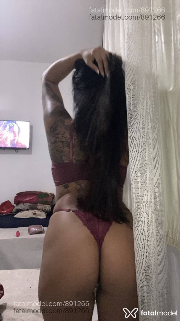 Acompanhante mulher morena (o) de olhos castanhos - Manaura