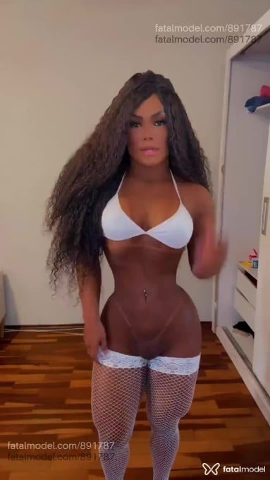 Acompanhante mulher com cabelo castanho de olhos castanhos em Caruaru - Cacau