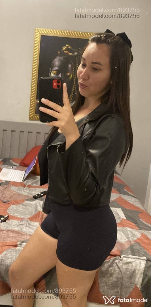 Acompanhante mulher com cabelo castanho de olhos castanhos em Foz do Iguaçu - Mayara Nathalia