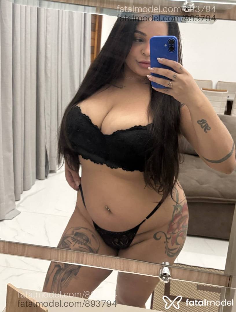 Acompanhante mulher morena (o) de olhos castanhos - Leticia