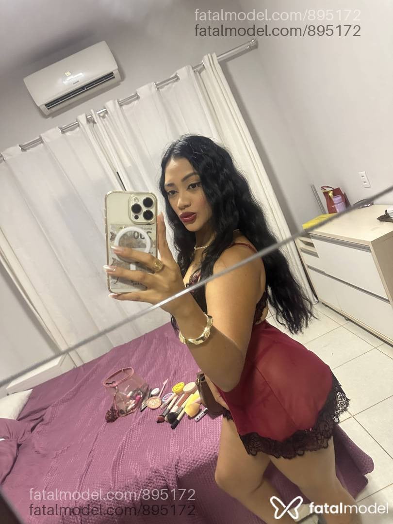 Acompanhante mulher morena (o) de olhos castanhos - Laryssa Halles
