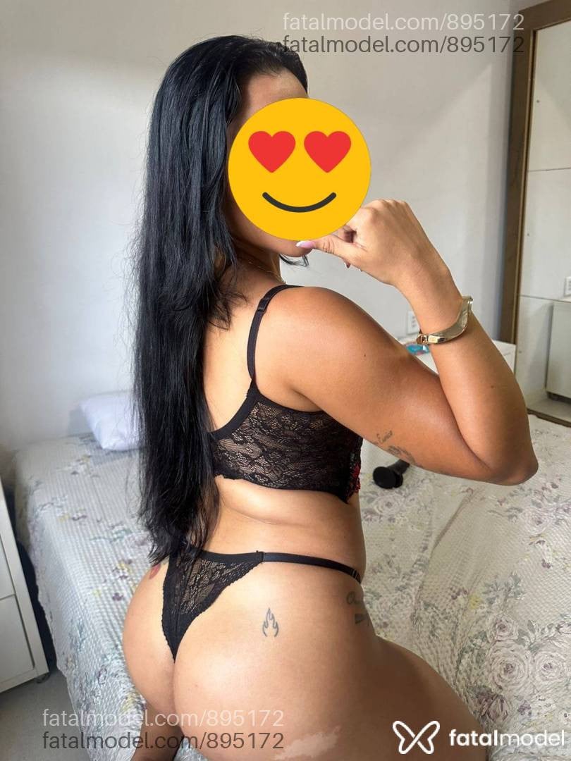 Acompanhante mulher morena (o) de olhos castanhos - Laryssa Halles