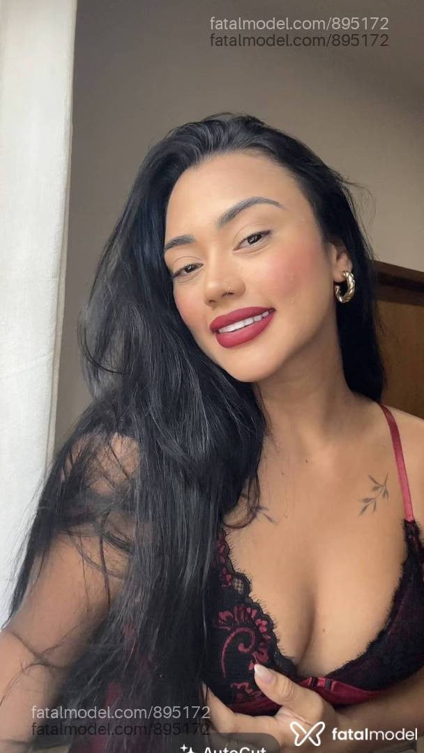 Acompanhante mulher morena (o) de olhos castanhos - Laryssa Halles