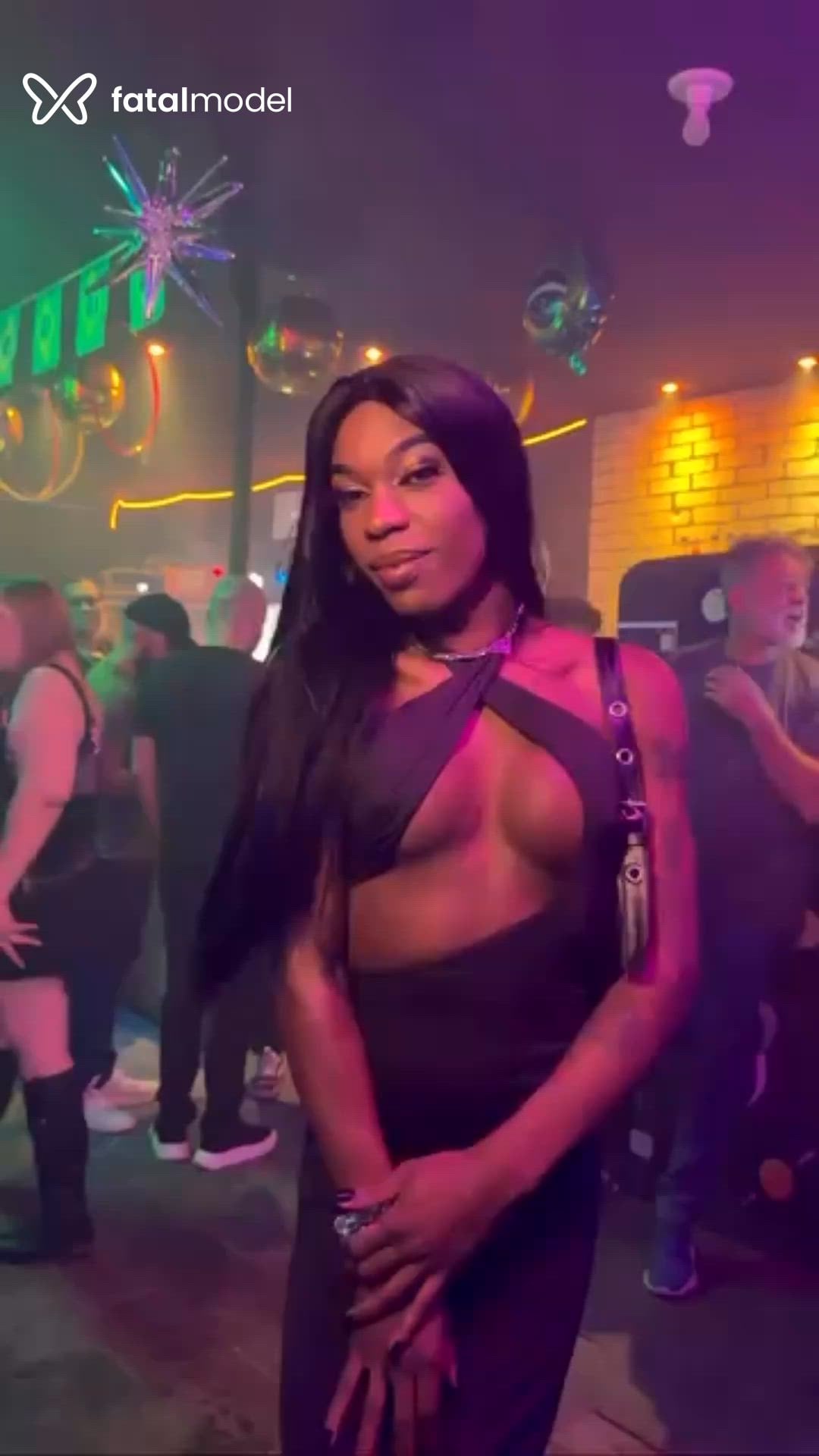 Acompanhante travesti morena (o) de olhos castanhos em Volta Redonda Acompanhante travesti morena (o) de olhos castanhos em Volta Redonda - Bárbara Bittencour