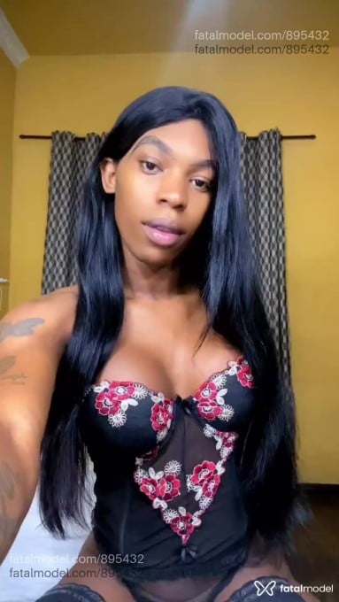 Acompanhante travesti morena (o) de olhos castanhos em Volta Redonda - Bárbara Bittencour