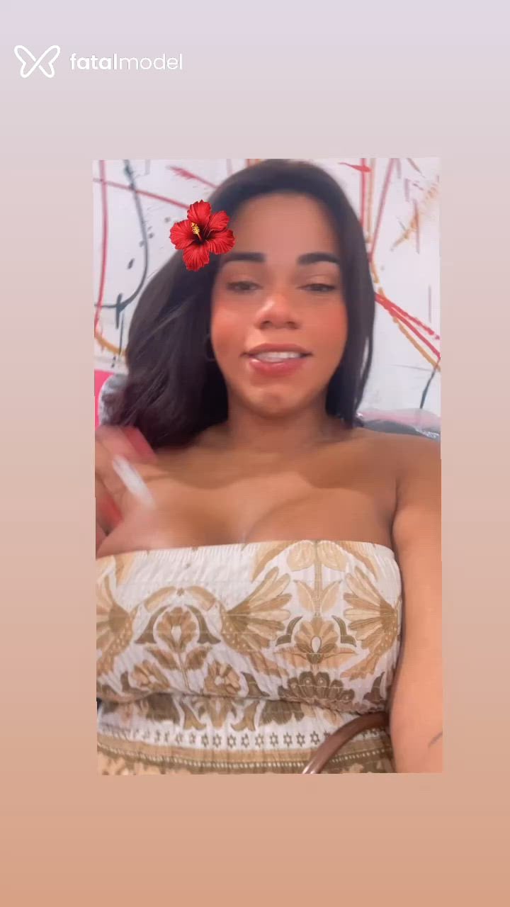 Acompanhante travesti morena (o) de olhos pretos - Laura Rodrigues