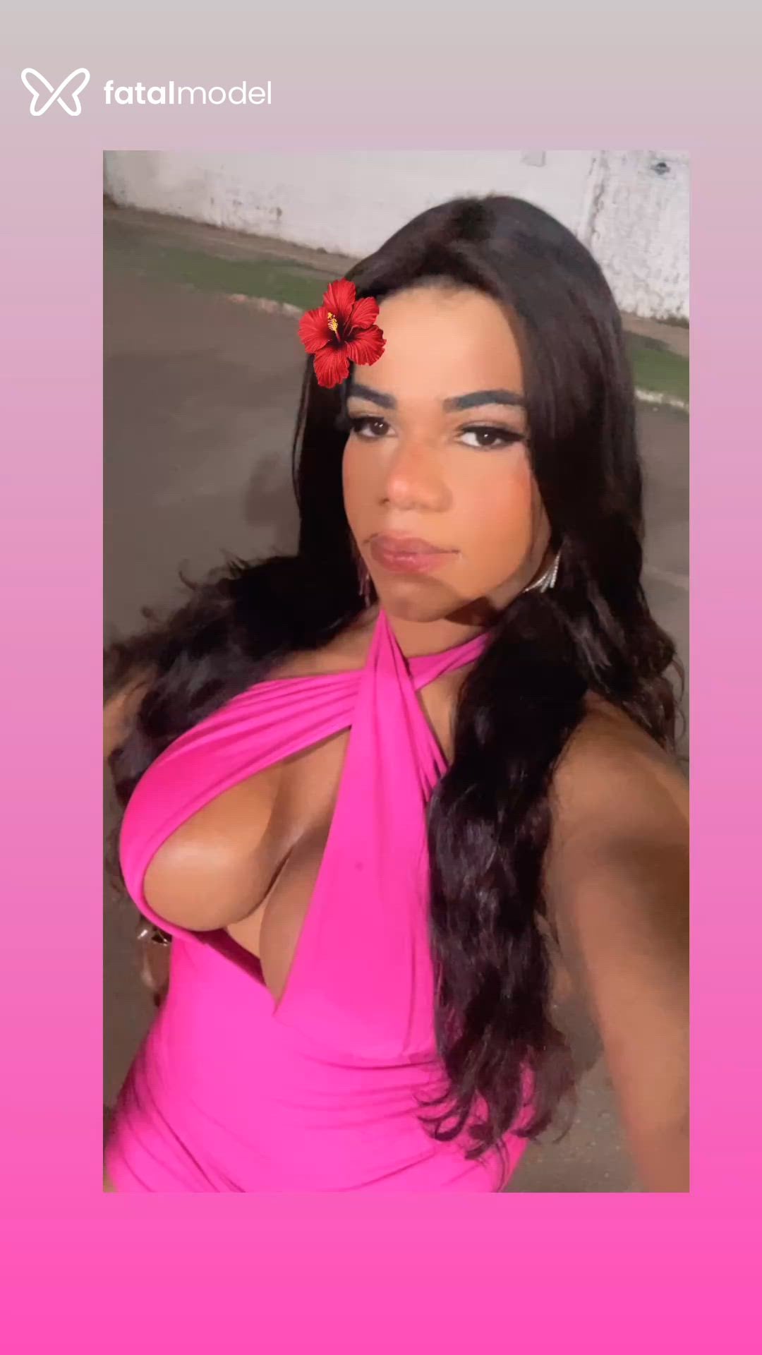 Acompanhante travesti morena (o) de olhos pretos - Laura Rodrigues