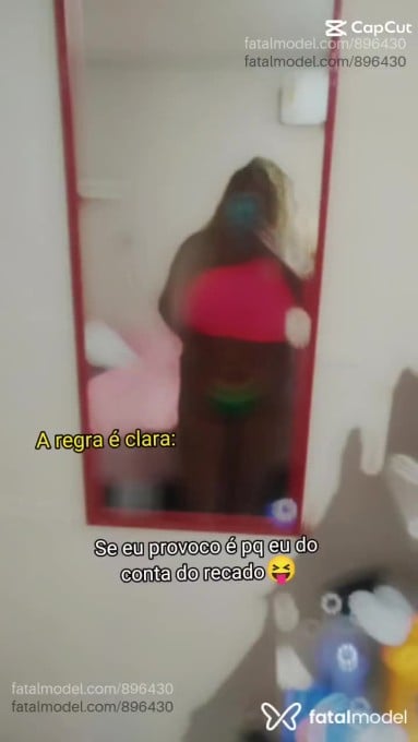 Acompanhante mulher com cabelo castanho de olhos castanhos em Balsas - Panda