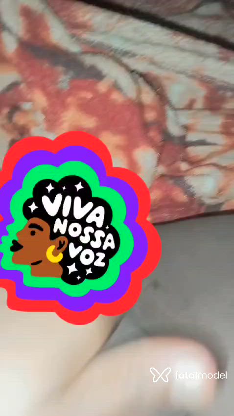 Acompanhante mulher com cabelo castanho de olhos castanhos - Panda