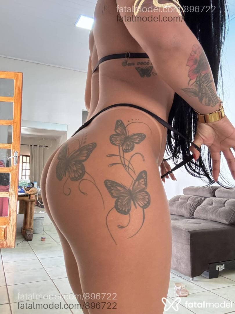 Acompanhante mulher morena (o) de olhos castanhos - Isabella