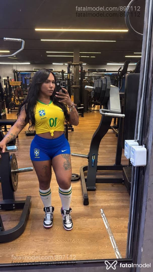 Acompanhante travesti morena (o) de olhos castanhos em Cuiabá - Brunna Ferrary