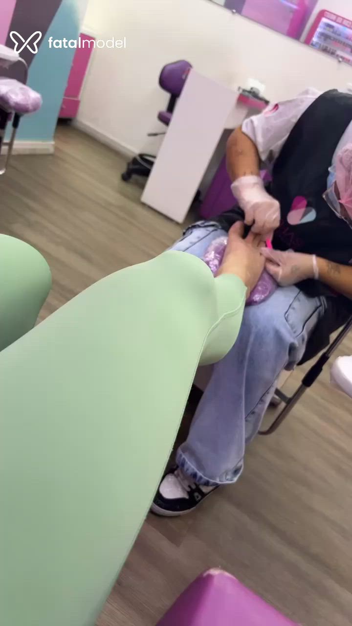 Acompanhante mulher trans morena (o) de olhos castanhos - Rafinha Paula