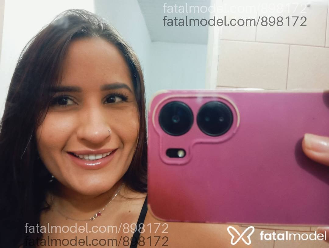Acompanhante mulher ruiva (o) de olhos castanhos em Vazante - Gaby
