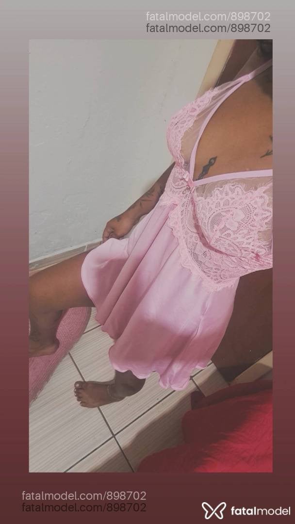 Acompanhante mulher morena (o) de olhos castanhos - Morenah