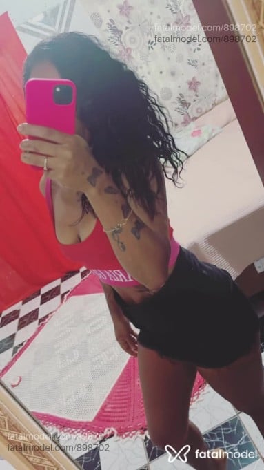 Acompanhante mulher morena (o) de olhos castanhos - Morenah Acompanhante mulher morena (o) de olhos castanhos - Morenah