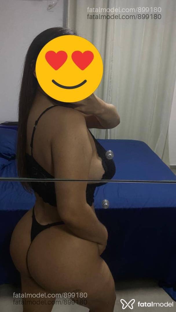 Acompanhante mulher com cabelo castanho de olhos castanhos em Erechim - Emily