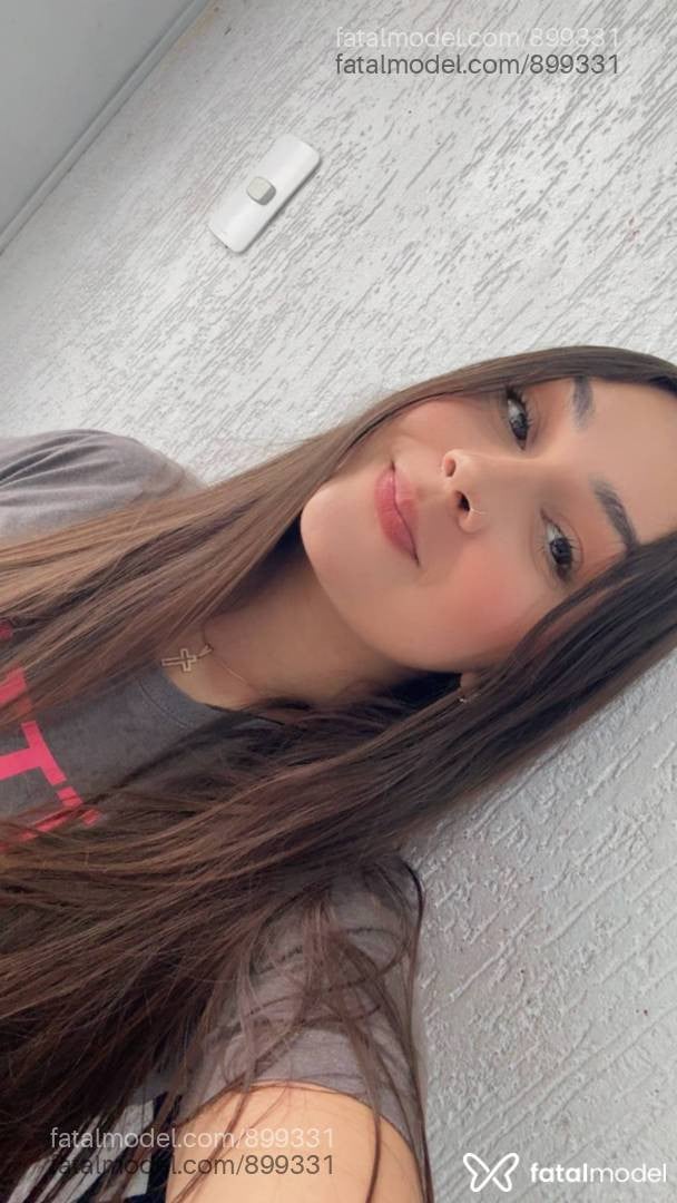 Acompanhante mulher com cabelo castanho de olhos castanhos em Cascavel Acompanhante mulher com cabelo castanho de olhos castanhos em Cascavel - Isadora Gonçalvez