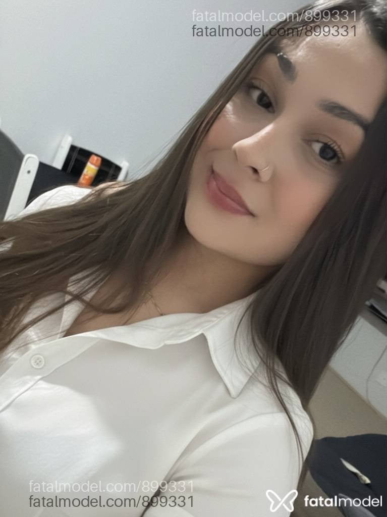 Acompanhante mulher com cabelo castanho de olhos castanhos em Cascavel Acompanhante mulher com cabelo castanho de olhos castanhos em Cascavel - Isadora Gonçalvez