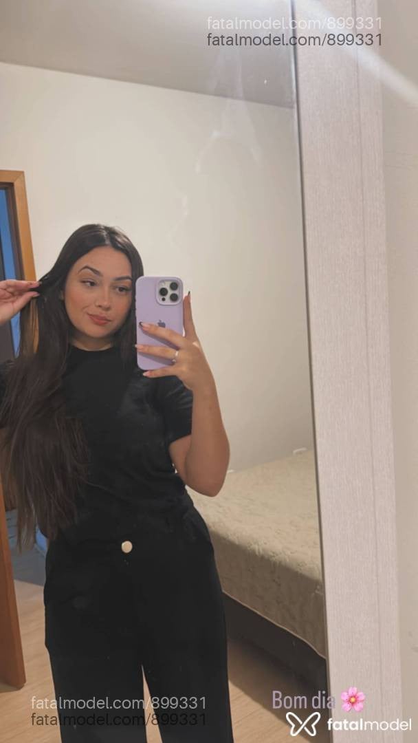 Acompanhante mulher com cabelo castanho de olhos castanhos em Cascavel Acompanhante mulher com cabelo castanho de olhos castanhos em Cascavel - Isadora Gonçalvez
