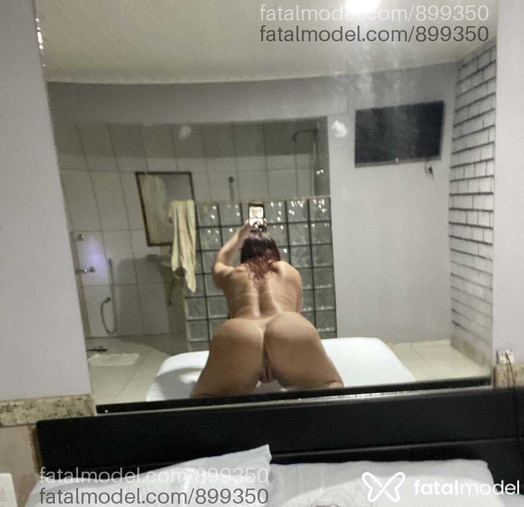 Acompanhante mulher ruiva (o) de olhos castanhos - Juliana