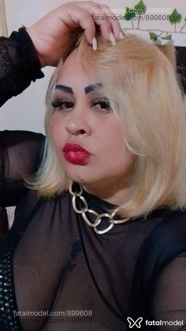 Acompanhante mulher loira (o) de olhos castanhos - FERNANDA