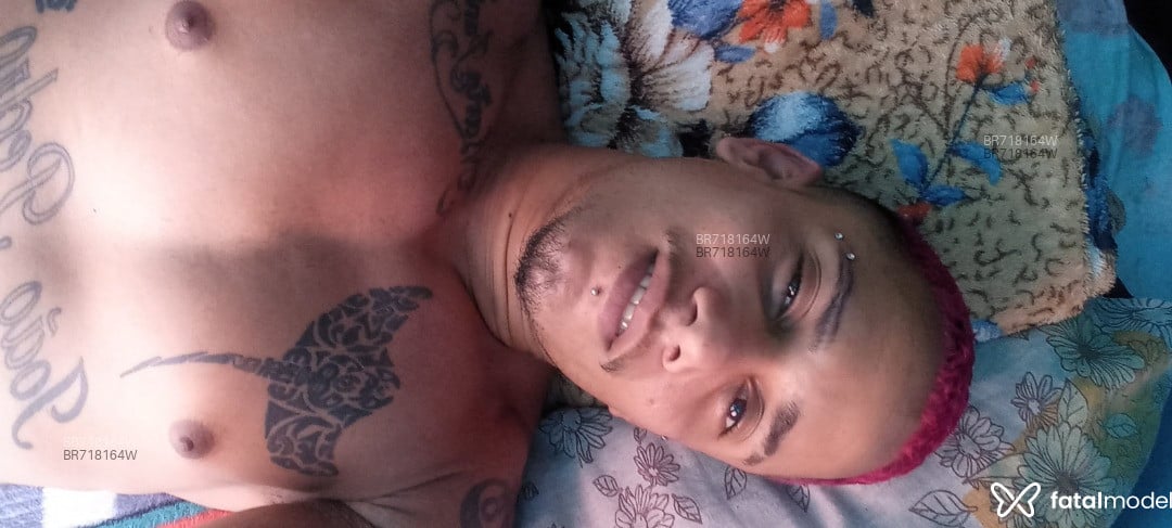 Acompanhante homem morena (o) de olhos castanhos em Recife - Maycon
