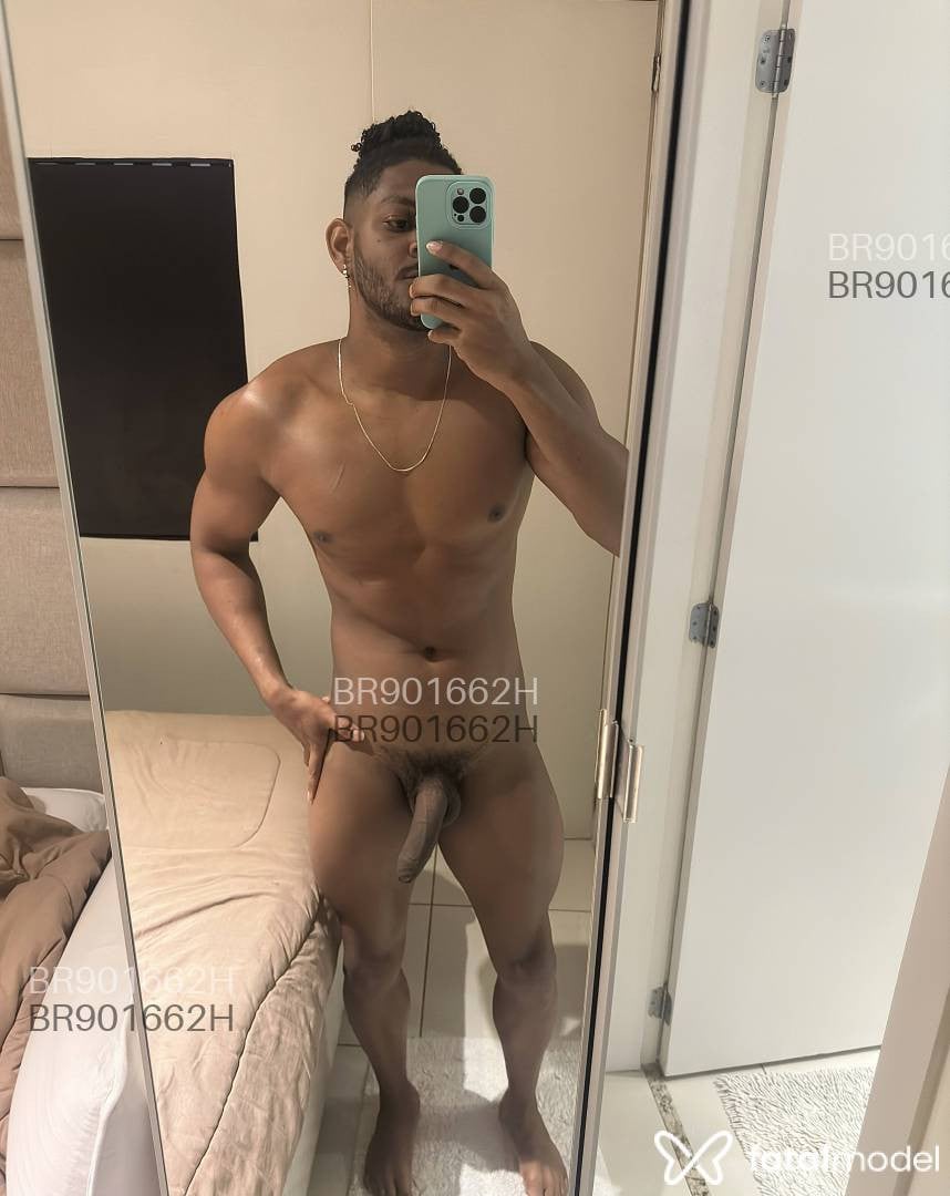 Acompanhante homem morena (o) de olhos castanhos em Brasília Acompanhante homem morena (o) de olhos castanhos em Brasília - Erick Guerra