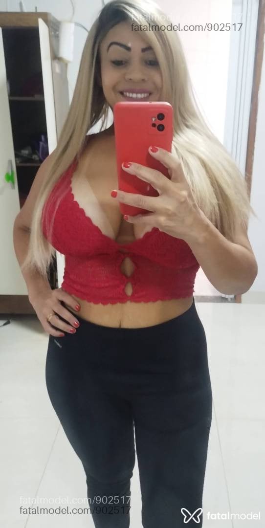 Acompanhante mulher loira (o) de olhos castanhos em Porangatu - BABALU