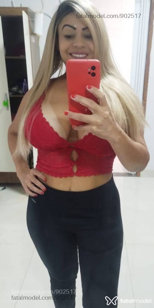 Acompanhante mulher loira (o) de olhos castanhos em Araguaína - BABALU