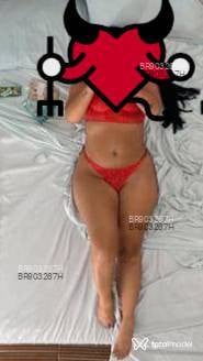Acompanhante mulher morena (o) de olhos castanhos - Bruna