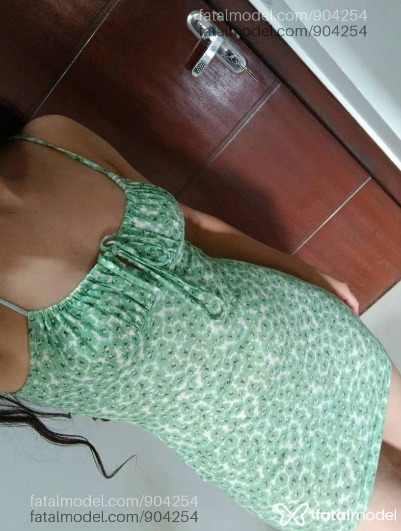Acompanhante mulher com cabelo castanho de olhos castanhos em Cascavel Acompanhante mulher com cabelo castanho de olhos castanhos em Cascavel - EVA MARIAH