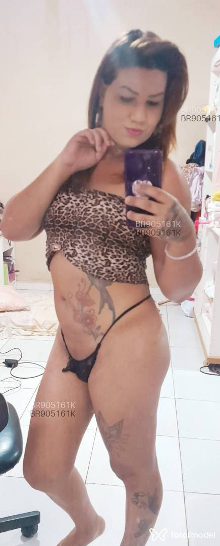 Acompanhante travesti ruiva (o) de olhos castanhos - ROUSYSafada