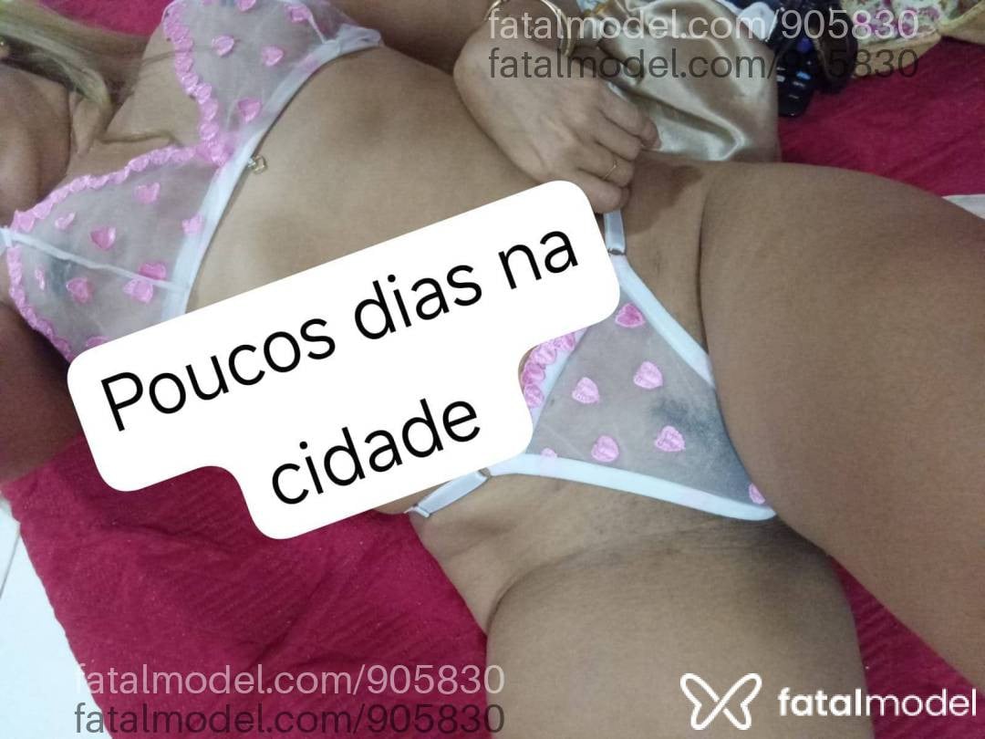 Acompanhante mulher loira (o) de olhos castanhos - Nicole Mendes