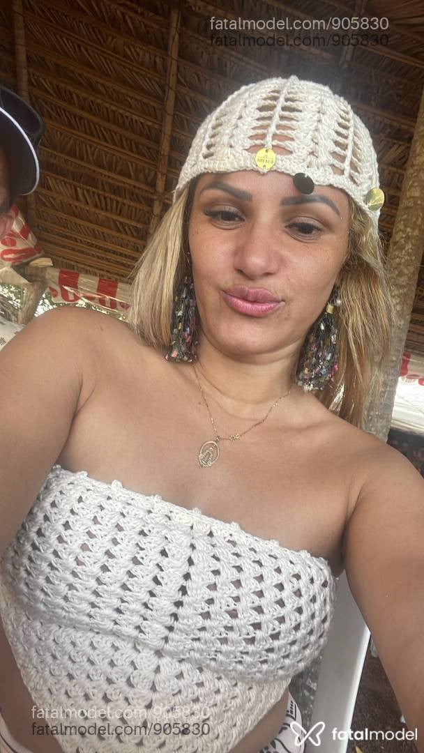 Acompanhante mulher loira (o) de olhos castanhos em Balsas - Nicole Mendes