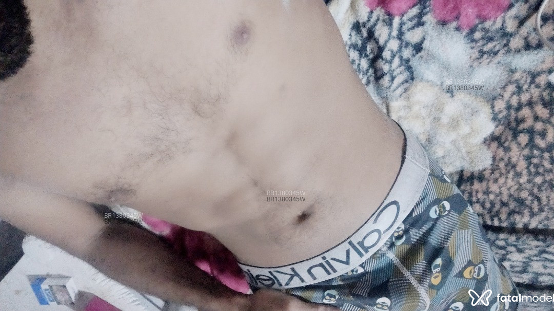 Acompanhante homem com cabelo castanho de olhos castanhos em Rio Branco - CLG SAFADO