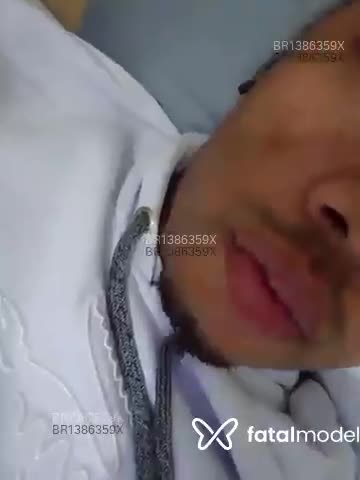 Acompanhante homem com cabelo castanho de olhos castanhos em Chapadão do Sul Acompanhante homem com cabelo castanho de olhos castanhos em Chapadão do Sul - Alexandre