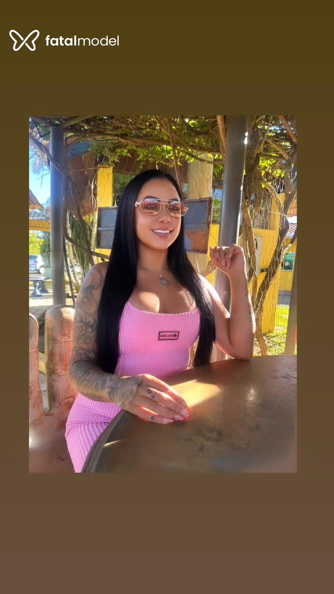 Acompanhante mulher com cabelo castanho de olhos castanhos em Extrema - Aylaa