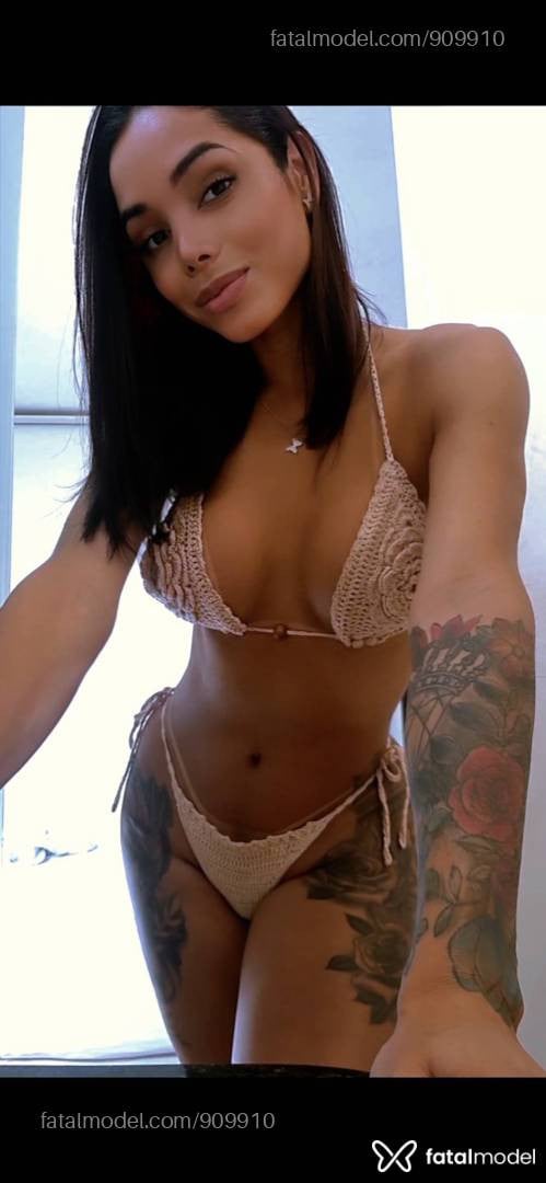 Acompanhante travesti com cabelo castanho de olhos pretos em Curitiba - Morena