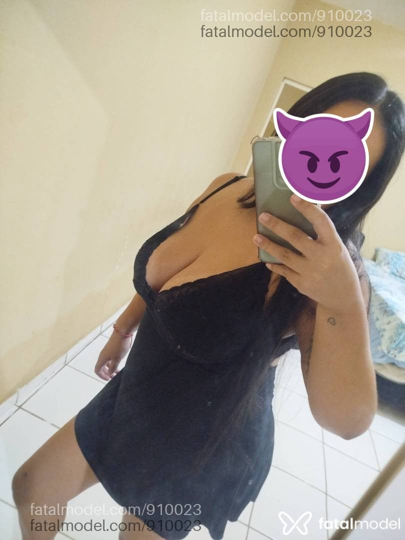 Acompanhante mulher com cabelo castanho de olhos castanhos em Juazeiro do Norte - Dianna Carvalho
