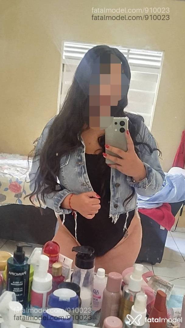 Acompanhante mulher com cabelo castanho de olhos castanhos em Juazeiro do Norte - Dianna Carvalho