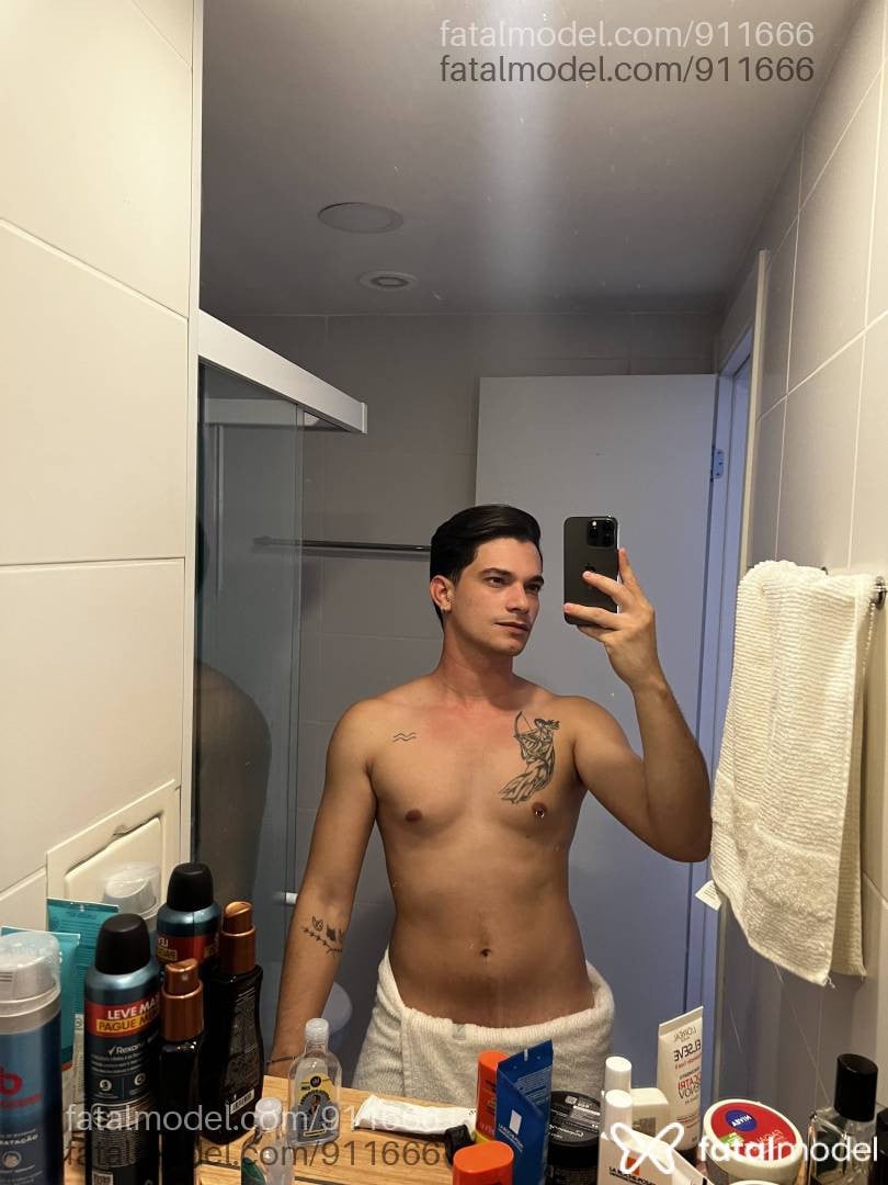 Acompanhante homem com cabelo castanho de olhos castanhos em São Paulo Acompanhante homem com cabelo castanho de olhos castanhos em São Paulo - Marlon Monteiro