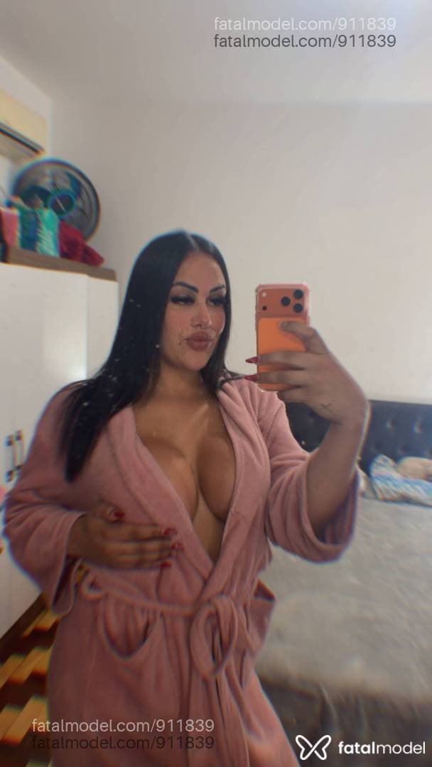 Acompanhante mulher trans morena (o) de olhos castanhos em Porto Alegre Acompanhante mulher trans morena (o) de olhos castanhos em Porto Alegre - Ysabella Portela