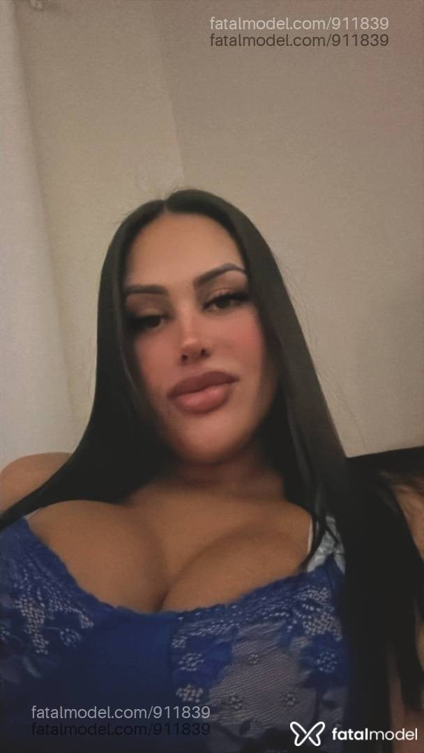 Acompanhante mulher trans morena (o) de olhos castanhos - Ysabella Portela