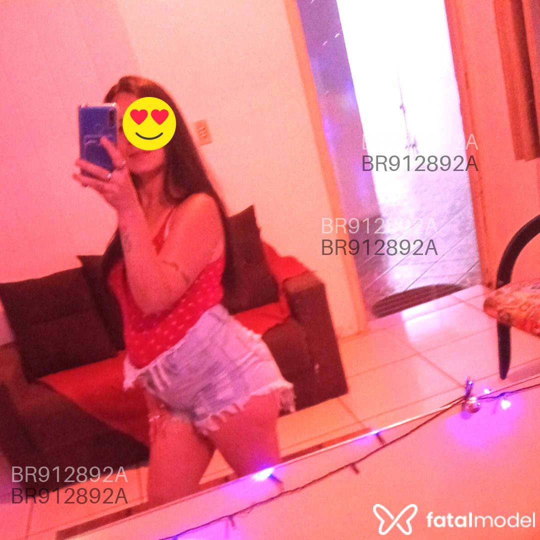 Acompanhante mulher morena (o) de olhos castanhos em Pelotas Acompanhante mulher morena (o) de olhos castanhos em Pelotas - Renatta