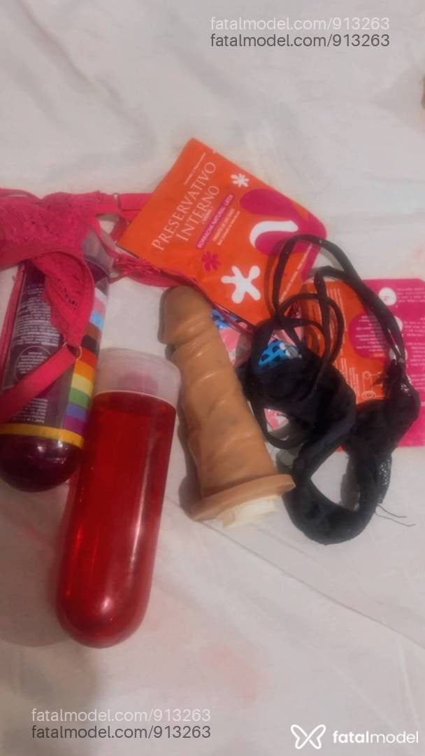 Acompanhante mulher com cabelo castanho de olhos castanhos - Liis Maia