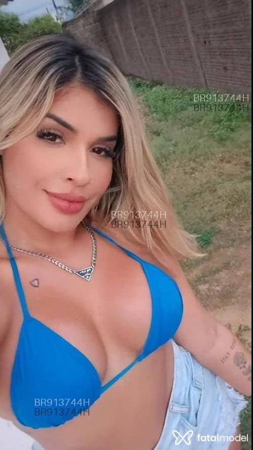 Acompanhante mulher loira (o) de olhos castanhos - Mia Cardoso Acompanhante mulher loira (o) de olhos castanhos - Mia Cardoso