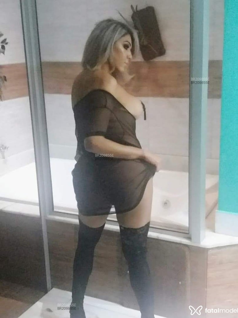 Acompanhante mulher trans loira (o) de olhos castanhos em Minaçu - Kaarol